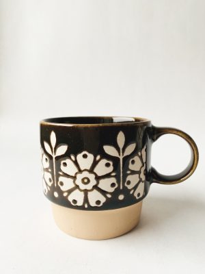 Krus retro Marie mørk brun