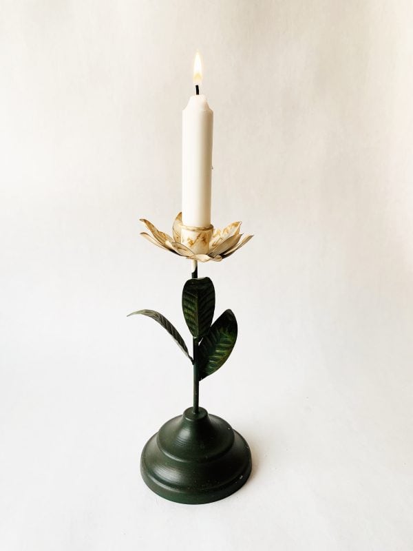 Lysestake metall blomst h 22 cm creme