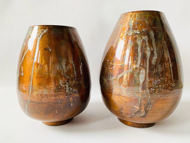 Vase metall oval h 27 cm antikk gull