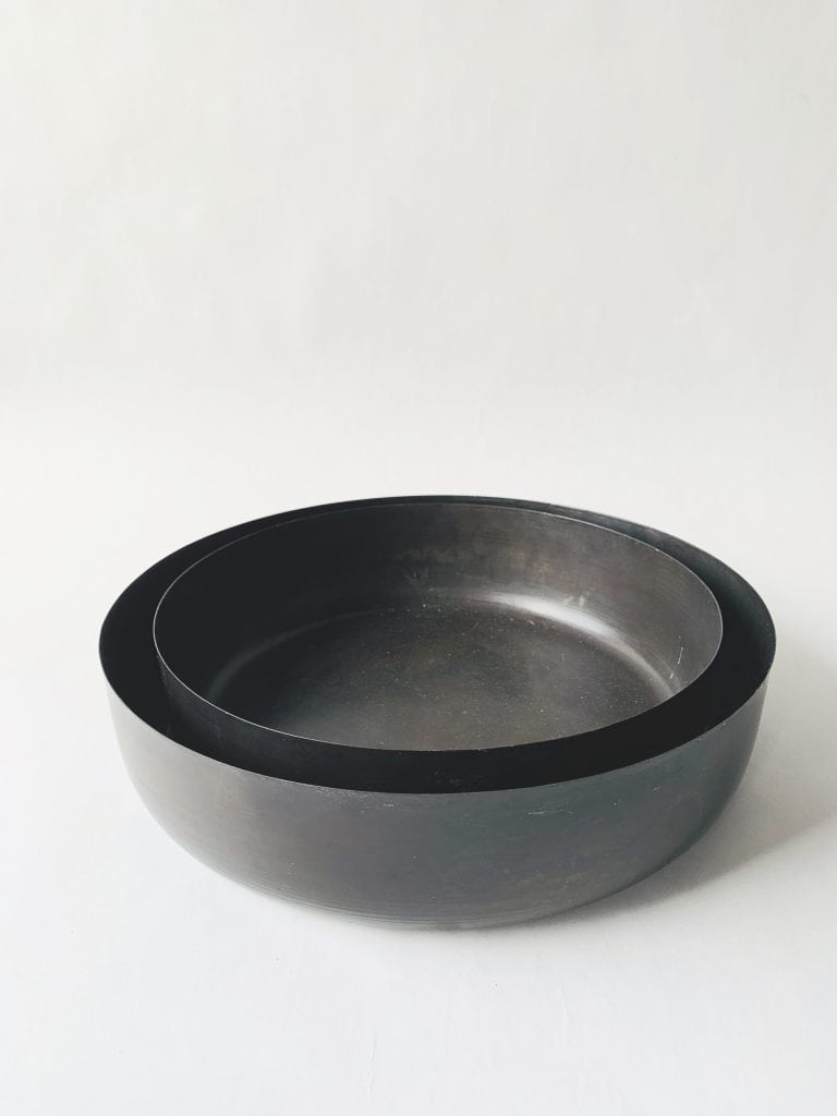 Rundt fat s/2 d 30 cm sort