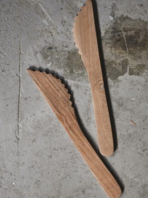 Kniv akasie 19 cm