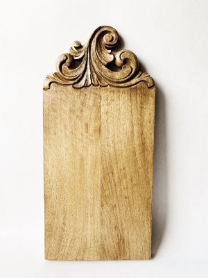 Fjøl med utskjæringer 19x41 cm