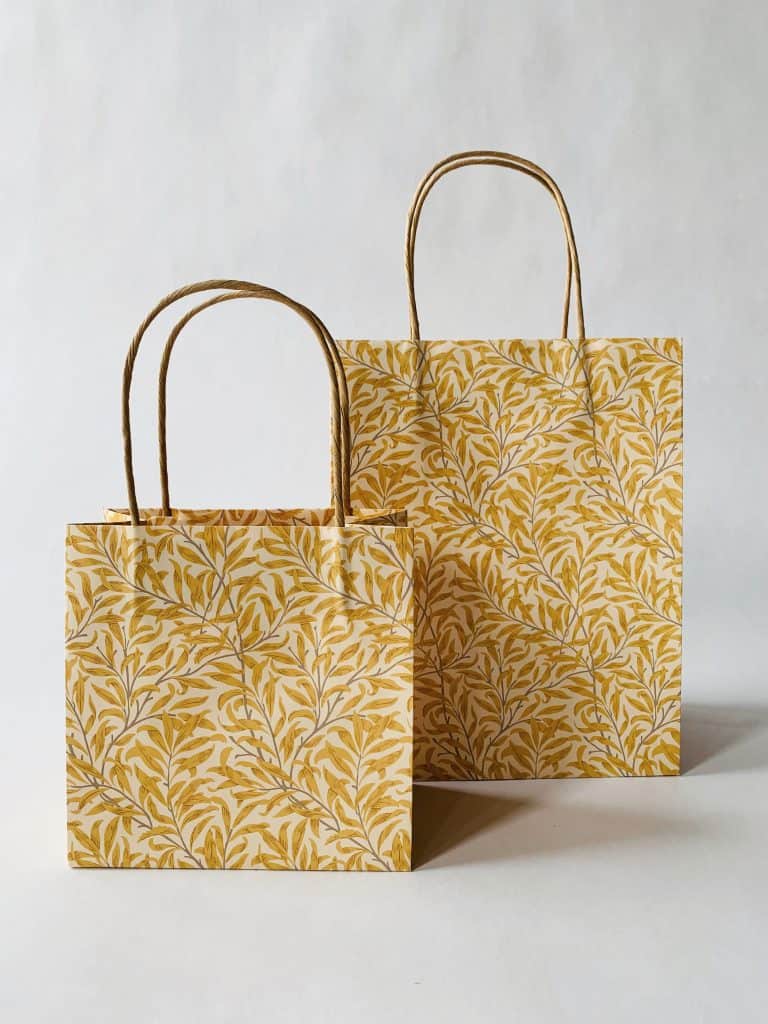 Gavepose S 16×16 cm bladmønster gult