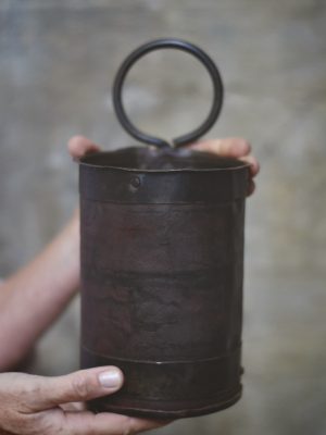 Vintage veggpotte i metall d:13/h:25cm