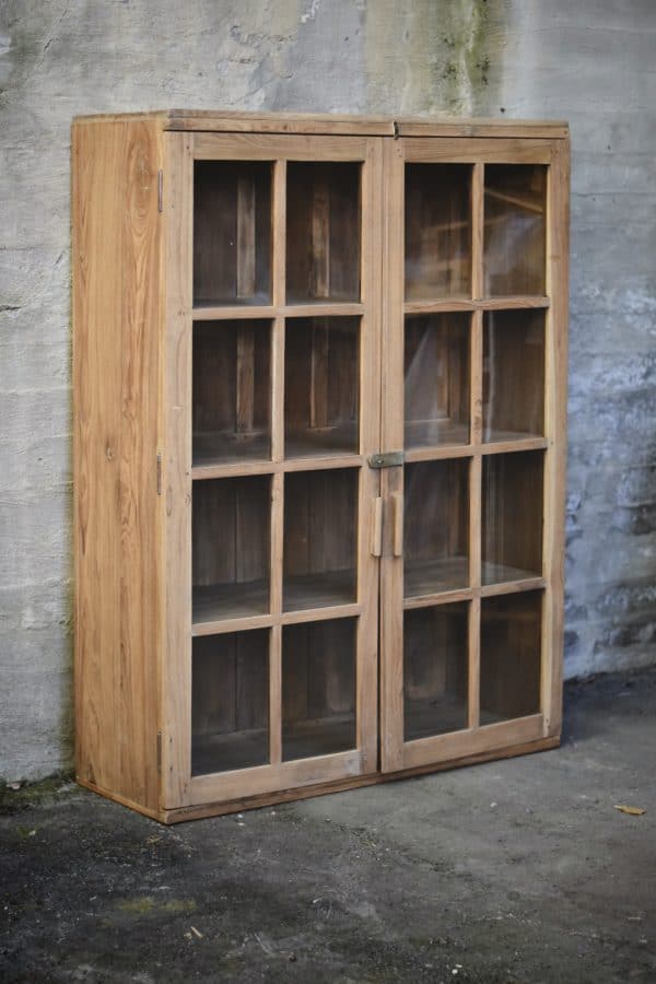 Skap i natur m glassdører 103x36x138cm