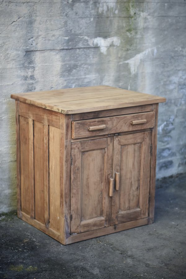 Vintage skap natur m tette dører 71x62x78cm