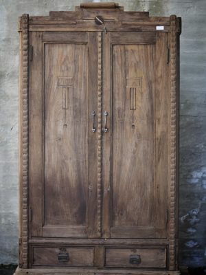 Vintage skap m tette dører 102x44x178cm