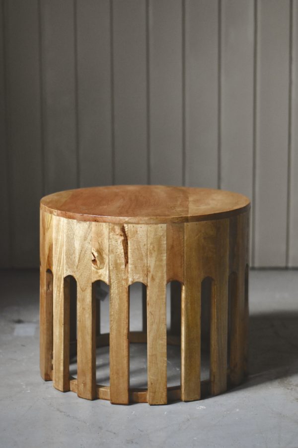 Sofabord med spiler 45x37 cm mangotre