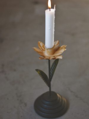 Lysestake metall blomst h 22 cm creme