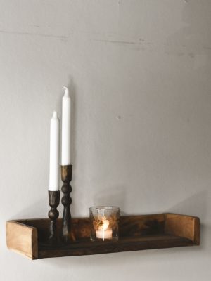 Vegghylle i resirkulert tre b 45 cm/dybde 15cm