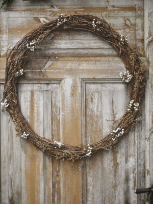 Krans grener m hvite bær d 60cm