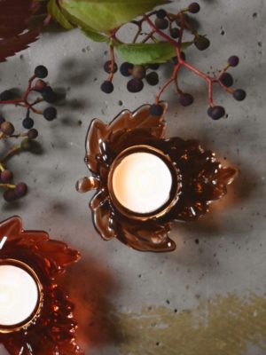 T-lysholder blad d 9 cm brun