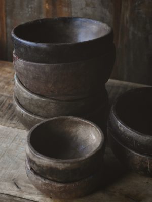 Vintage bolle i stein ca d:14/18xh:7/8cm (varierende størrelser)