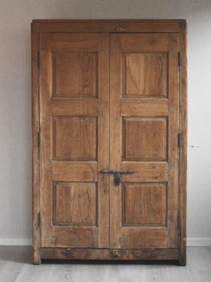 Vintage skap 116x85x185cm