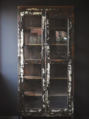 Vintage høyskap med glass i siden 105x45x205cm