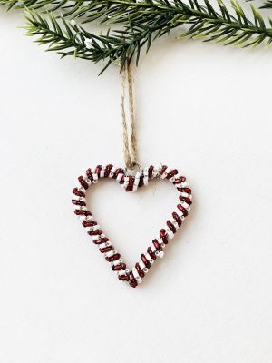 Perlehjerte heng 5x5 cm 100 stk i glasskrukke