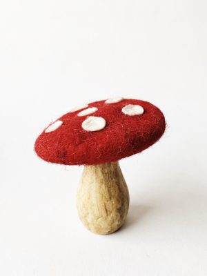 Tresopp rød m filt S h 9 cm