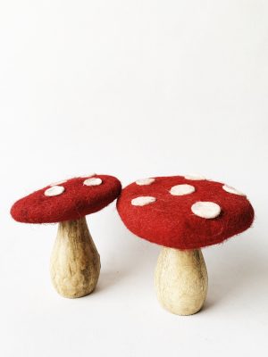 Tresopp rød m filt L h 12 cm