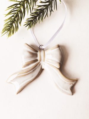 Sløyfe heng keramikk creme 9x6 cm