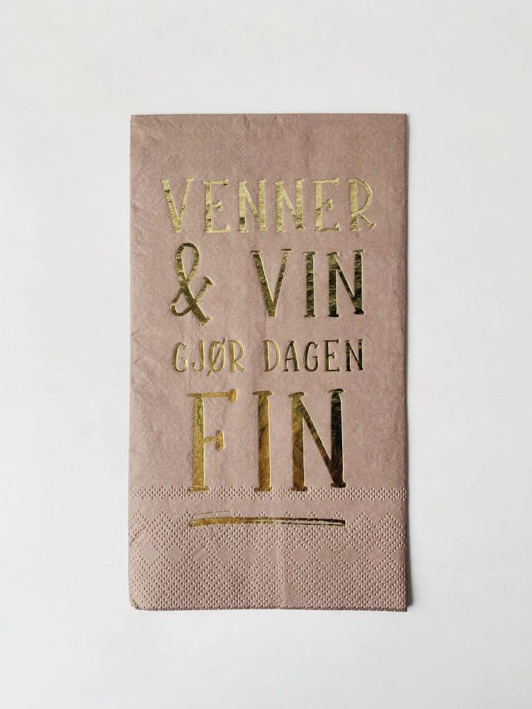 Serviett Venner og vin gjør dagen fin 33×40 cm