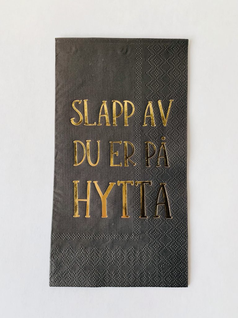 Serviett Slapp av du er på hytta 33×40 cm sort