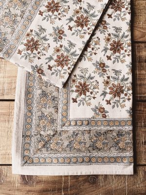 Duk Anna 140x320 cm offw med blomster 100% bomull