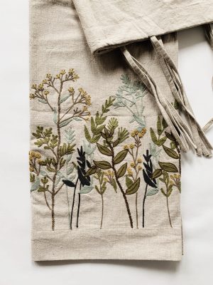 Gardin m broderi eng multi 140x240 cm