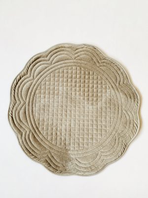 Spisebrikke quiltet d 38 cm rund bomull khaki