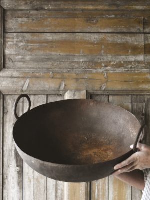 Vintage jerngryte i metall d:35/50cm